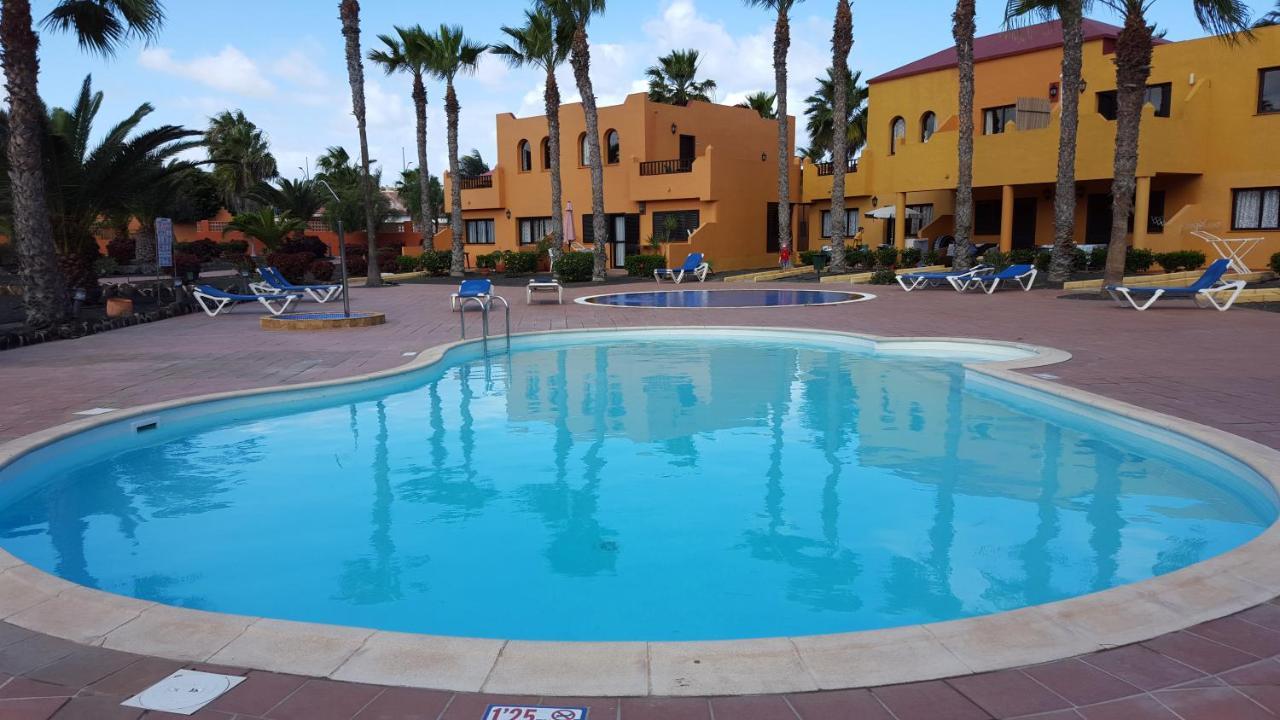 Oasis Royal 3 Piscinas Apartment Corralejo Exterior photo