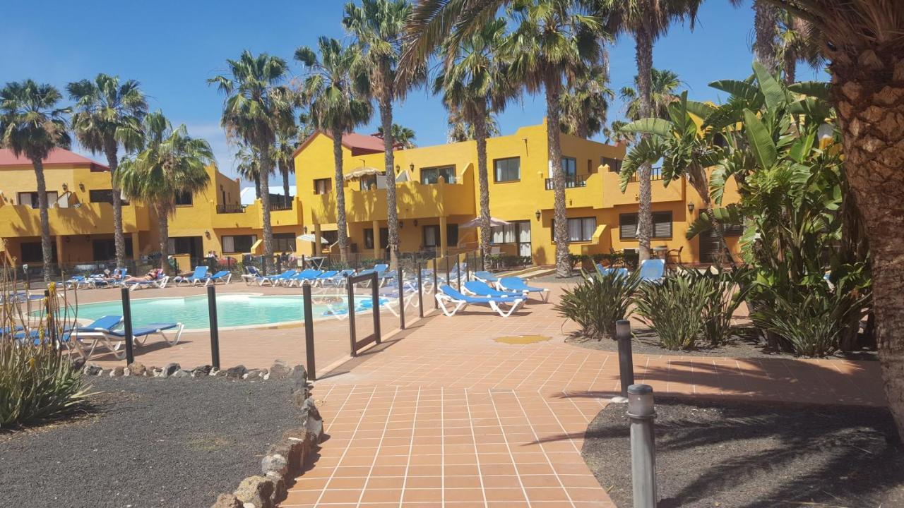 Oasis Royal 3 Piscinas Apartment Corralejo Exterior photo